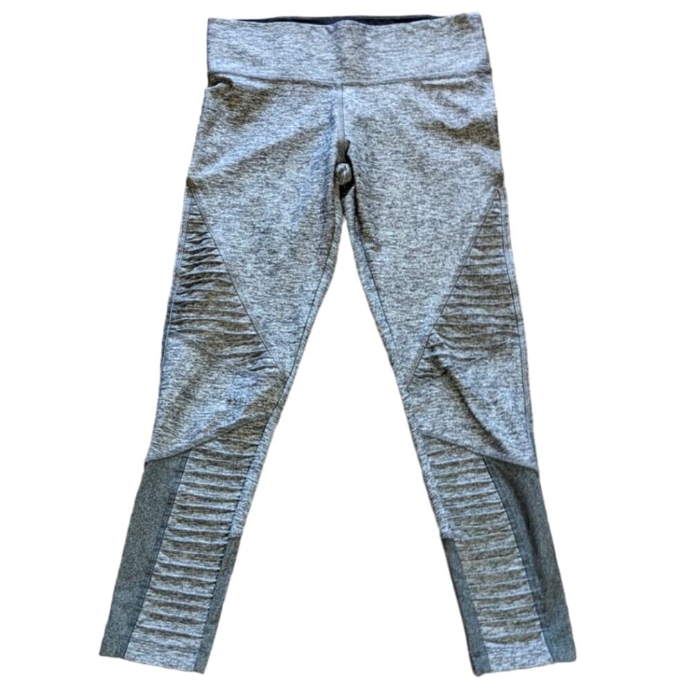 PINK Victoria's Secret Ultimate leggings cropped gray size XS